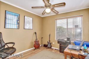 1233 S Colonial Dr, Gilbert, AZ 85296 photo 9