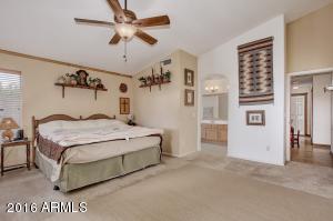 1233 S Colonial Dr, Gilbert, AZ 85296 photo 13