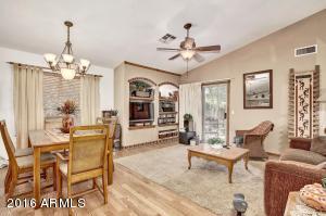 1233 S Colonial Dr, Gilbert, AZ 85296 photo 4