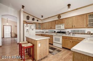 1233 S Colonial Dr, Gilbert, AZ 85296 photo 7