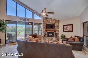 4132 E Paradise Dr, Phoenix, AZ 85028 photo 3