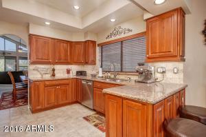 4132 E Paradise Dr, Phoenix, AZ 85028 photo 7