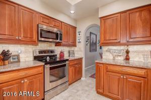 4132 E Paradise Dr, Phoenix, AZ 85028 photo 8