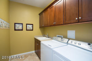 3924 E Melinda Dr, Phoenix, AZ 85050 photo 25
