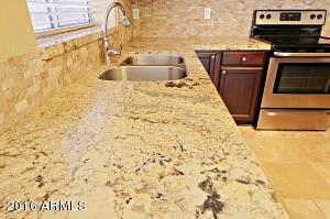 4516 E Lone Cactus Dr, Phoenix, AZ 85050 photo 9