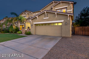 2759 E Crescent Way, Gilbert, AZ 85298 photo 3