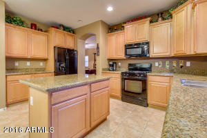 2759 E Crescent Way, Gilbert, AZ 85298 photo 16