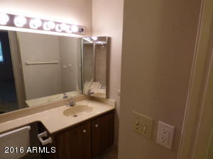 721 E Montebello Ave #207, Phoenix, AZ 85014 photo 9