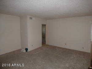 721 E Montebello Ave #207, Phoenix, AZ 85014 photo 3