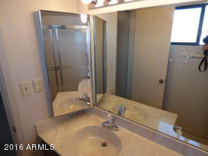 721 E Montebello Ave #207, Phoenix, AZ 85014 photo 12