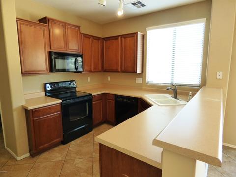 2690 S Hansen Dr, Gilbert, AZ 85295 photo 3