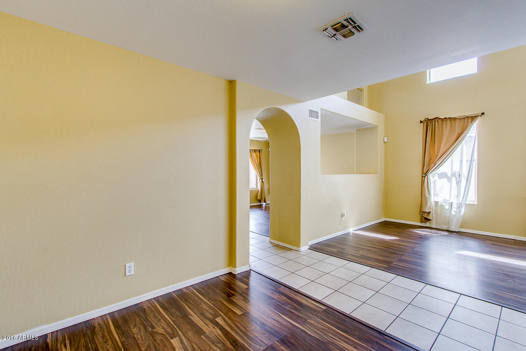 4410 E Glenhaven Dr, Phoenix, AZ 85048 photo 9