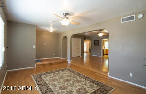 944 E Glencove St, Mesa, AZ 85203 photo 5