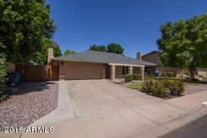 944 E Glencove St, Mesa, AZ 85203 photo 2