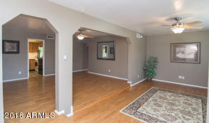 944 E Glencove St, Mesa, AZ 85203 photo 4