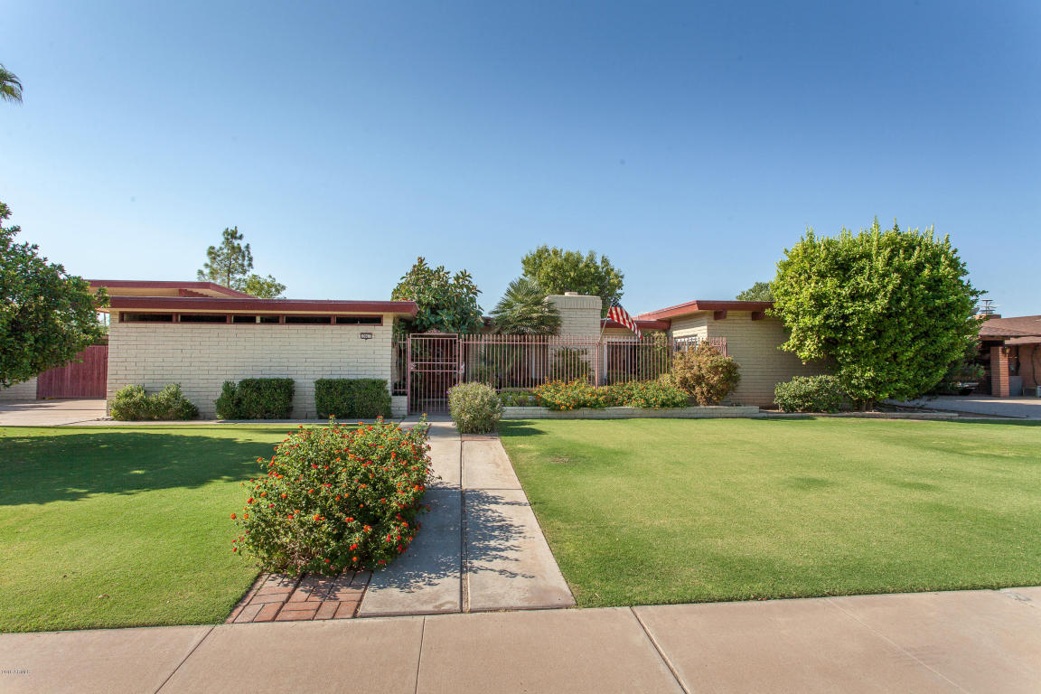 2067 E Laguna Dr, Tempe, AZ 85282 photo 1