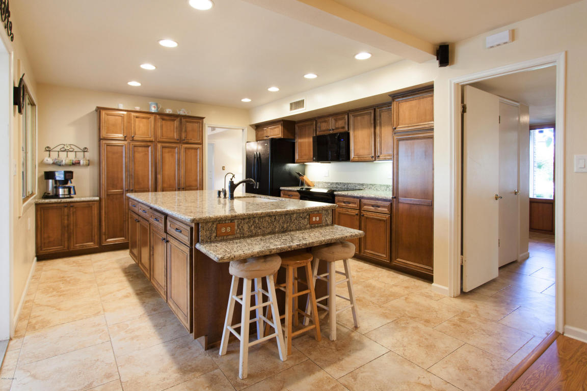 2067 E Laguna Dr, Tempe, AZ 85282 photo 16