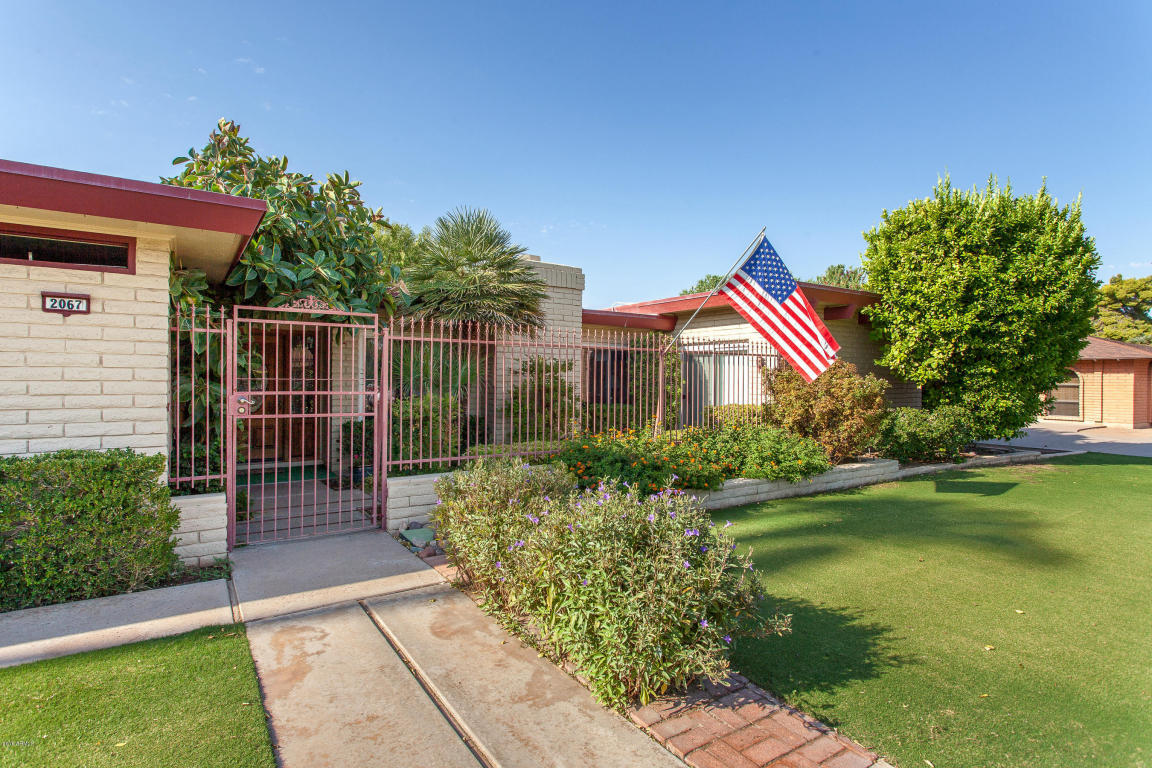 2067 E Laguna Dr, Tempe, AZ 85282 photo 4