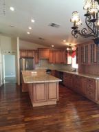 656 N Maple Cir, Mesa, AZ 85205 photo 2