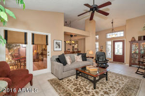 823 E Forest Hills Dr, Phoenix, AZ 85022 photo 4
