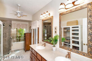 823 E Forest Hills Dr, Phoenix, AZ 85022 photo 24