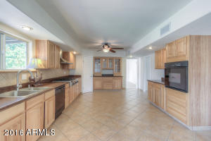 3416 E Cochise Dr, Phoenix, AZ 85028 photo 8