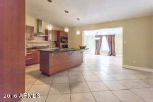 4264 E Mercer Ln, Phoenix, AZ 85028 photo 9