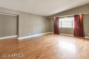 4264 E Mercer Ln, Phoenix, AZ 85028 photo 13