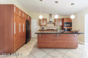 4264 E Mercer Ln, Phoenix, AZ 85028 photo 7