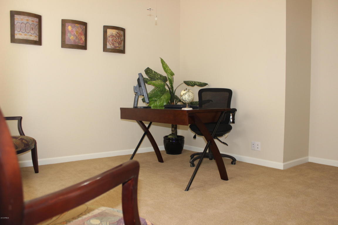 1 S Silverado St, Gilbert, AZ 85296 photo 15