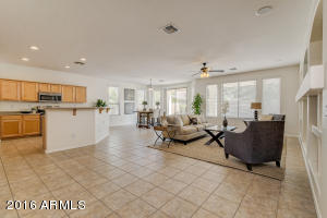 2533 W Apollo Rd, Phoenix, AZ 85041 photo 6