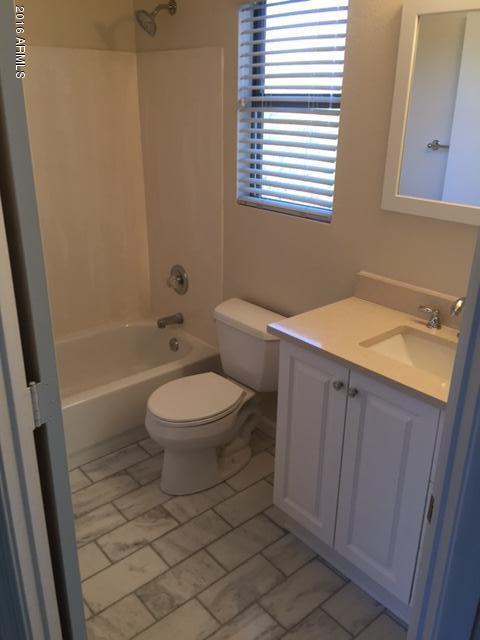 4739 E Abraham Ln, Phoenix, AZ 85050 photo 17