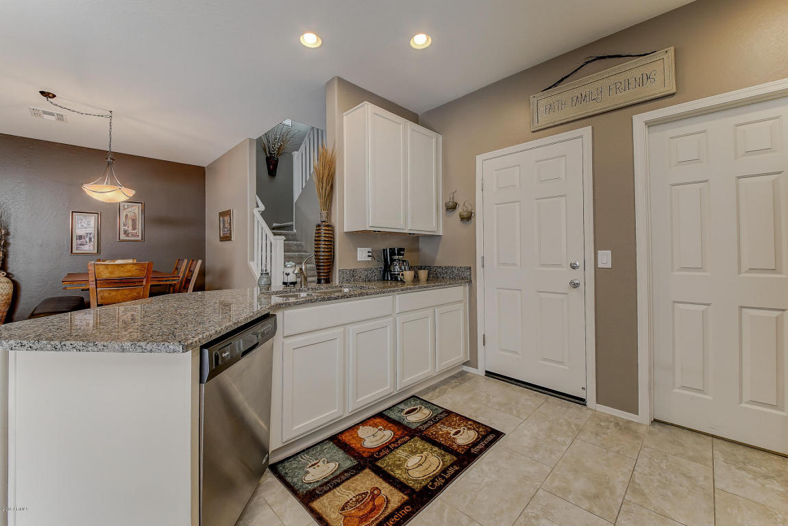 2891 S Hansen Dr, Gilbert, AZ 85295 photo 11