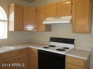 71 S Garnet Rd, Gilbert, AZ 85296 photo 5