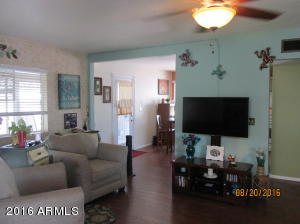 2319 E Betty Elyse Ln, Phoenix, AZ 85022 photo 8