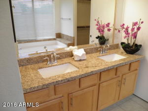 6802 S 15th Pl, Phoenix, AZ 85042 photo 33