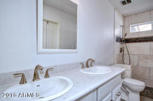 6829 N 3rd Pl, Phoenix, AZ 85012 photo 32