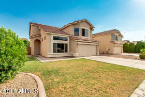 1395 E Betsy Ln, Gilbert, AZ 85296 photo 2
