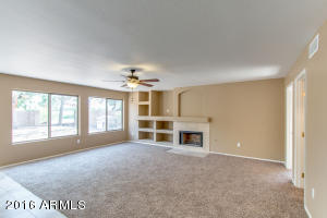 1395 E Betsy Ln, Gilbert, AZ 85296 photo 7