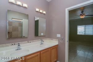 2727 E Schiliro Cir, Phoenix, AZ 85032 photo 16