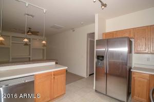 2727 E Schiliro Cir, Phoenix, AZ 85032 photo 11
