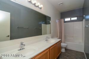 2727 E Schiliro Cir, Phoenix, AZ 85032 photo 21