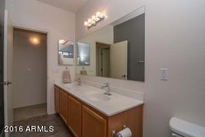 2727 E Schiliro Cir, Phoenix, AZ 85032 photo 20