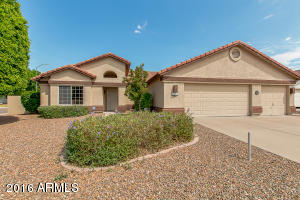 2606 E Carmel Cir, Mesa, AZ 85204 photo 3