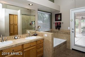 4407 E Lone Cactus Dr, Phoenix, AZ 85050 photo 15