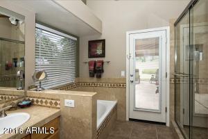 4407 E Lone Cactus Dr, Phoenix, AZ 85050 photo 16