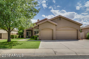 667 W Ivanhoe St, Gilbert, AZ 85233 photo 1