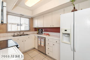 2883 E Fairmount Ave, Phoenix, AZ 85016 photo 5