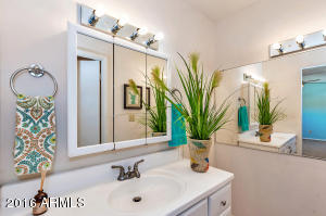 2883 E Fairmount Ave, Phoenix, AZ 85016 photo 16