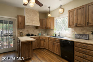 33 W Medlock Dr, Phoenix, AZ 85013 photo 10